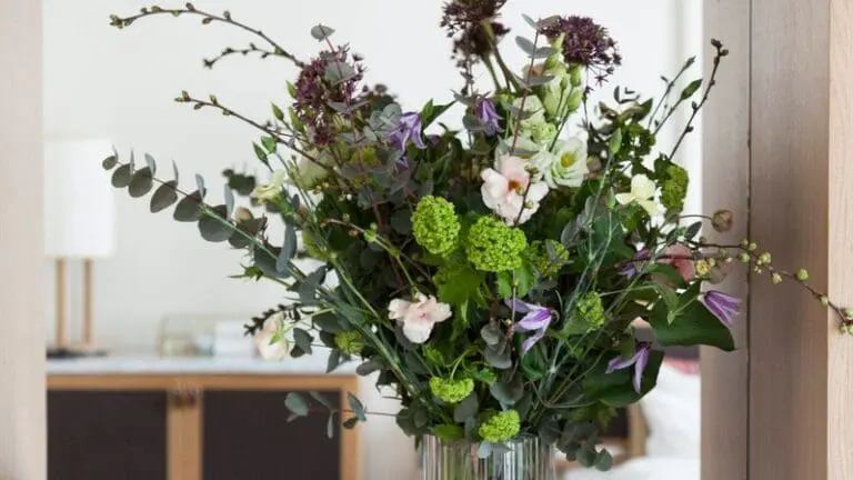 Blomster på værelse