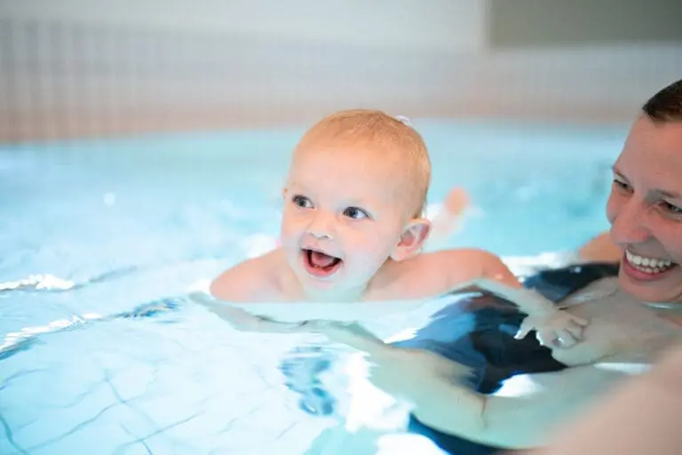 Babysvømning